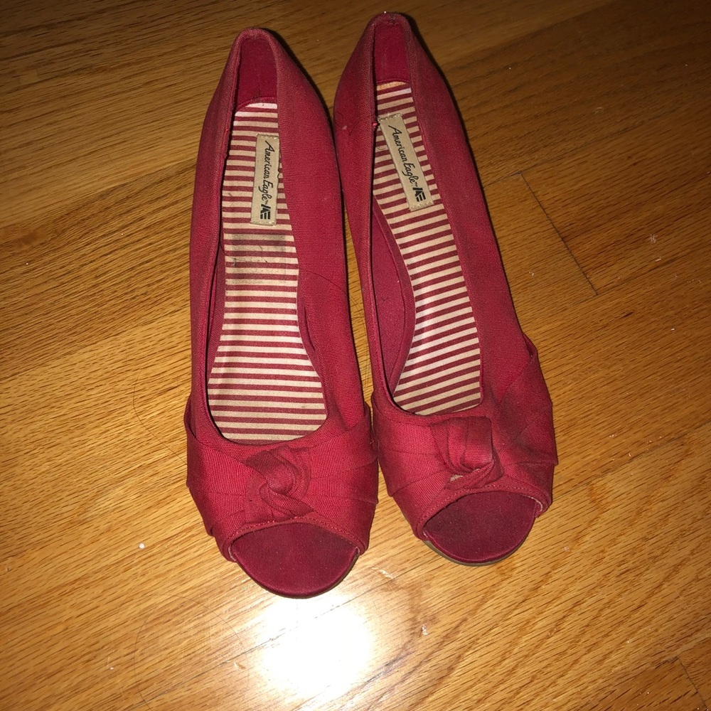 American Eagle Red Wedges